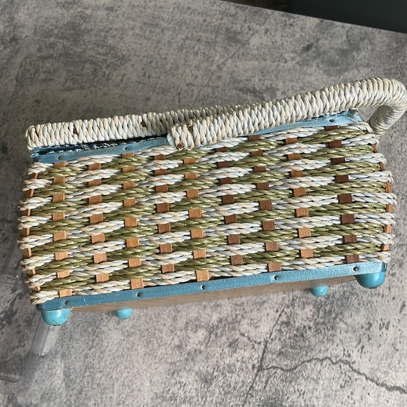 Mid-century Belding Corticelli Sewing Box - Made in Japan - Picture 8 of 12